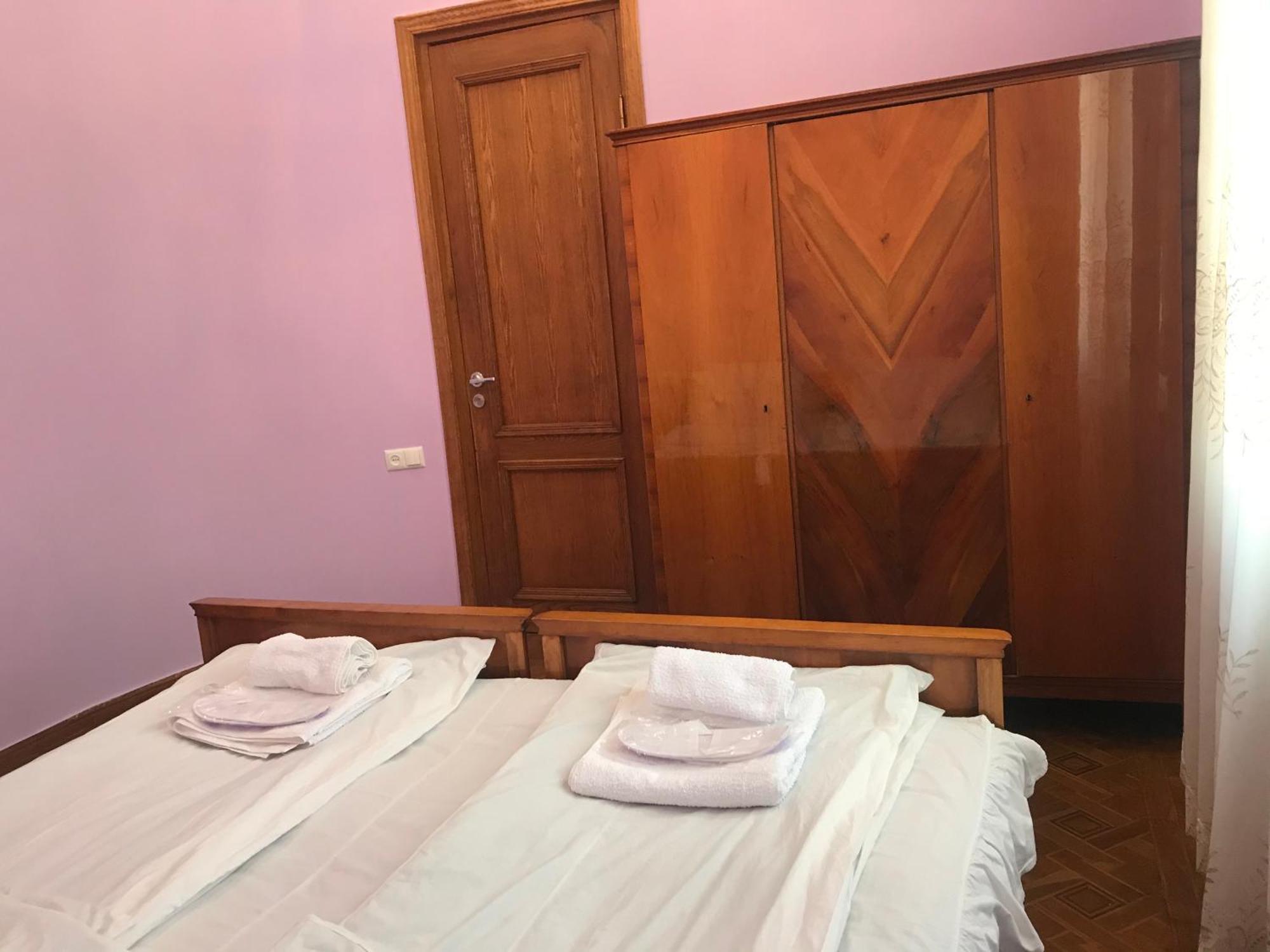 Wooden Museum Hotell Kutaisi Rum bild